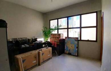 Imagem: O depósito possui 1 Vaga na garagem, 37m² de Área e está