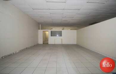 Imagem: O depósito possui 4 Vagas na garagem, 480m² de Área, Imóvel