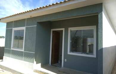 Imagem: A casa possui 2 Dormitórios, 1 Banheiro, 1 Vaga na garagem