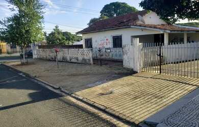 Imagem: O terreno possui 380m² de Área e está localizado em Vila