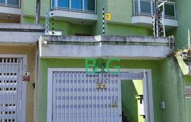 Imagem: A casa possui 2 Dormitórios, 2 Banheiros, 4 Vagas na garagem