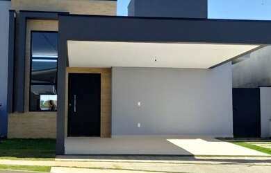 Imagem: A casa possui 3 Dormitórios, 2 Banheiros e 250m² de Área