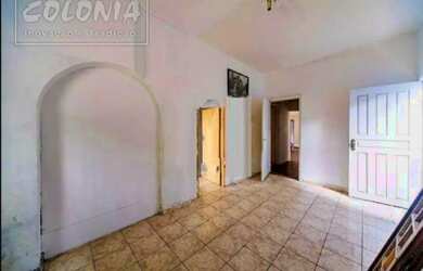 Imagem: A casa possui 3 Dormitórios, 3 Banheiros, 1 Vaga na garagem