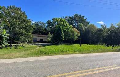 Imagem: O terreno possui 120.000m² de Área e está localizado em