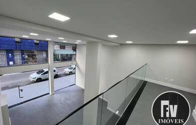 Imagem 11: Sala Comercial com Mezanino para Locação Anual no Bairro Pioneiros em...