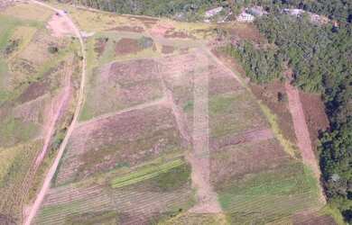 Imagem: O terreno possui 600m² de Área e está localizado em Jardim