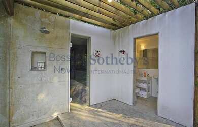 Imagem 13: Casa contemporânea no meio de reserva ecológica