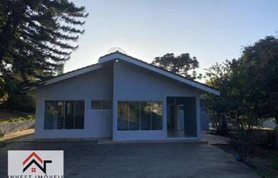 Imagem: A casa possui 3 Dormitórios, 1 Banheiro, 5 Vagas na garagem