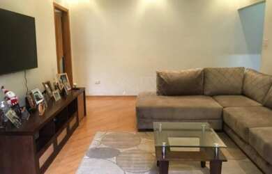 Imagem: A casa possui 3 Dormitórios, 2 Banheiros, 1 Vaga na garagem