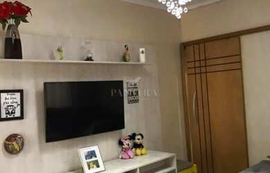 Imagem: A casa possui 2 Dormitórios, 1 Banheiro, 2 Vagas na garagem