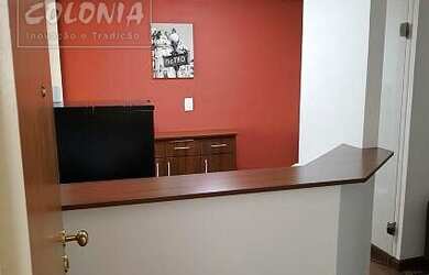 Imagem: O depósito possui 1 Vaga na garagem, 30m² de Área e está