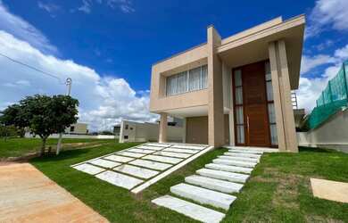 Imagem: A casa em condomínio possui 4 Dormitórios, 5 Banheiros, 4