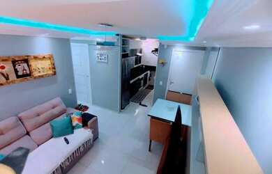 Imagem: O apartamento possui 2 Dormitórios, 1 Banheiro, 1 Vaga na garagem