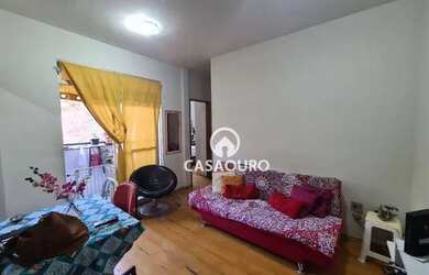 Imagem: O apartamento possui 3 Dormitórios, 1 Banheiro, 1 Vaga na garagem