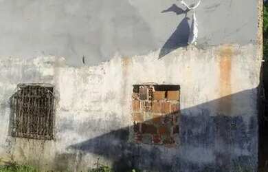 Imagem: A casa possui 1 Dormitório, 1 Banheiro e está localizado