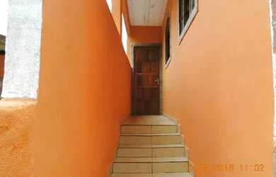 Imagem: A casa possui 2 Dormitórios, 1 Banheiro e está localizado