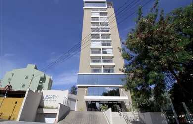 Imagem: O apartamento possui 1 Dormitório, 1 Banheiro, 1 Vaga na garagem