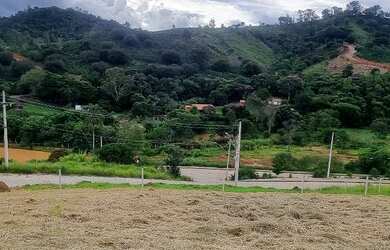 Imagem 3: Lote no Condomínio Olhos D x27 Água - Estudo carro no negócio