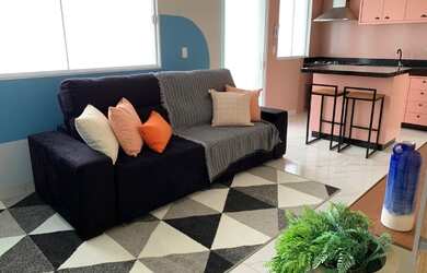 Imagem: A casa em condomínio possui 3 Dormitórios, 2 Banheiros, 2