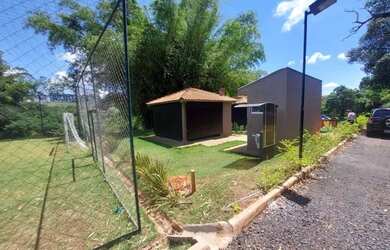 Imagem: O terreno possui 275m² de Área e está localizado em Cravinhos