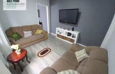 Imagem: A casa possui 3 Dormitórios, 2 Banheiros, 2 Vagas na garagem