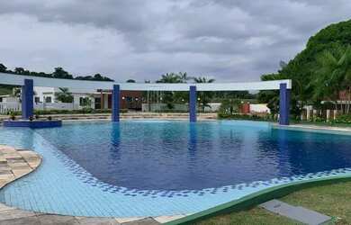 Imagem: O terreno possui 800m² de Área e está localizado em Tarumã