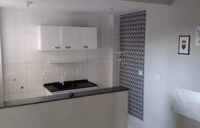 Imagem: O apartamento possui 2 Dormitórios, 1 Banheiro, 1 Vaga na garagem