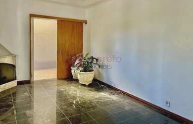 Imagem 4: Casa Padrão em Jundiaí. Churrasqueira, Lareira, 4 Vagas na garageme3...