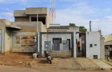 Imagem: A casa possui 2 Dormitórios, 1 Banheiro e 68m² de Área e