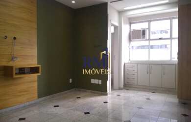 Imagem: O depósito possui 1 Vaga na garagem e 80m² de Área e está