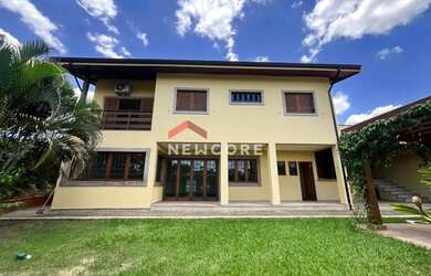 Imagem: A casa em condomínio possui 3 Dormitórios, 4 Banheiros, 4