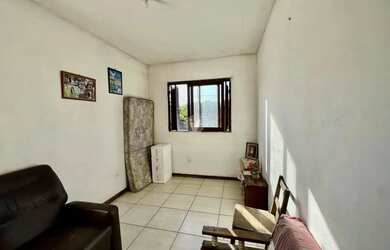 Imagem 9: Casa com 3 dormitórios e amplo terreno no bairro Tomazetti