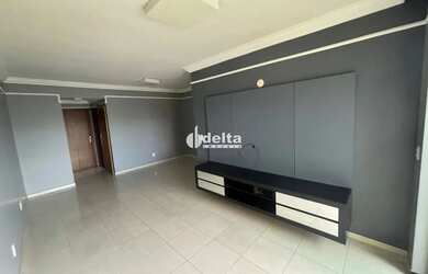 Imagem: O apartamento possui 4 Dormitórios, 3 Banheiros, 3 Vagas na