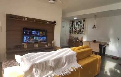 Imagem: O apartamento possui 2 Dormitórios, 2 Banheiros, 1 Vaga na