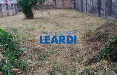 Imagem: O terreno possui 922m² de Área e está localizado em Centro