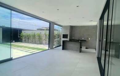 Imagem 7: Imóvel para aluguel tem 370 metros quadrados com 4 quartos