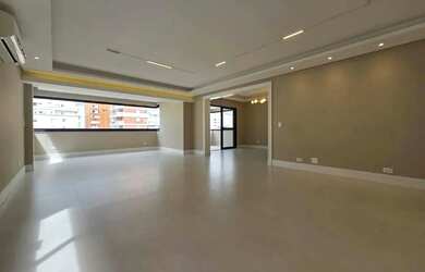 Imagem: O apartamento possui 4 Dormitórios, 5 Banheiros, 4 Vagas na