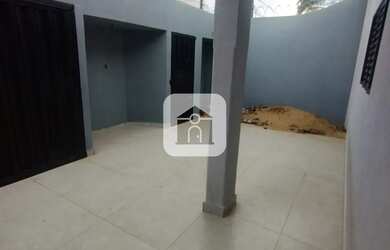 Imagem: A casa possui 3 Dormitórios, 3 Banheiros, 2 Vagas na garagem