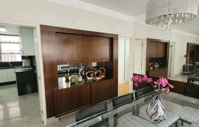 Imagem: O apartamento possui 4 Dormitórios, 3 Banheiros, 2 Vagas na