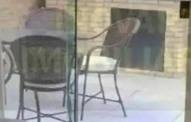 Imagem: O apartamento possui 2 Dormitórios, 2 Banheiros, 80m² de Área