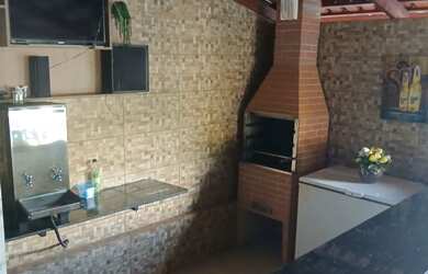 Imagem: A chácara está localizado em Parque Maracanã, Goiânia para