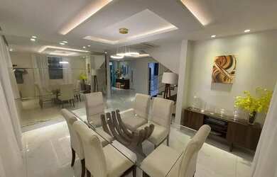 Imagem: A casa em condomínio possui 4 Dormitórios, 5 Banheiros, 4