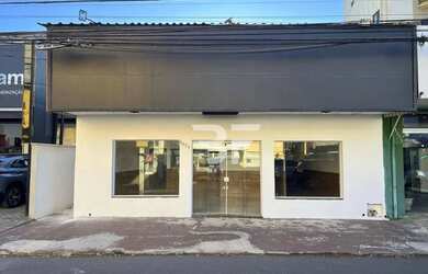 Imagem: O depósito possui 300m² de Área e está localizado em Centro