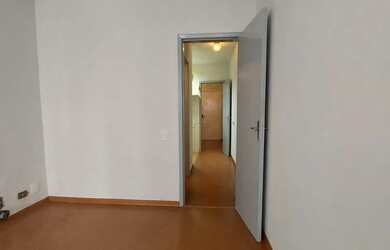 Imagem: O apartamento possui 1 Dormitório e 1 Banheiro e está localizado