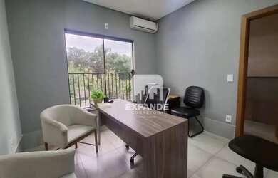 Imagem: O depósito possui 1 Vaga na garagem, 40m² de Área e está