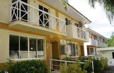 Imagem: A casa em condomínio possui 4 Dormitórios, 3 Banheiros, 3