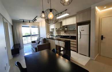 Imagem: O apartamento possui 3 Dormitórios, 2 Banheiros, 2 Vagas na