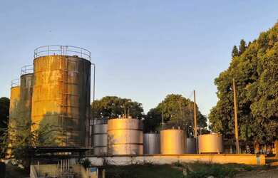 Imagem: O depósito possui 22000m² de Área e está localizado em Parque