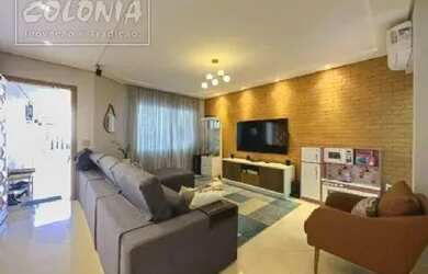 Imagem: A casa possui 3 Dormitórios, 4 Banheiros, 4 Vagas na garagem