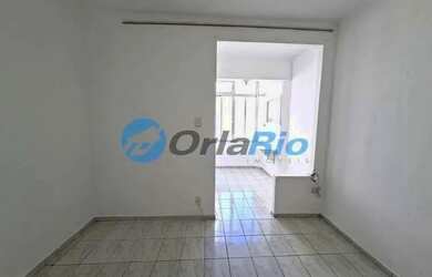 Imagem: A kitnet possui 1 Dormitório, 1 Banheiro, 27m² de Área e